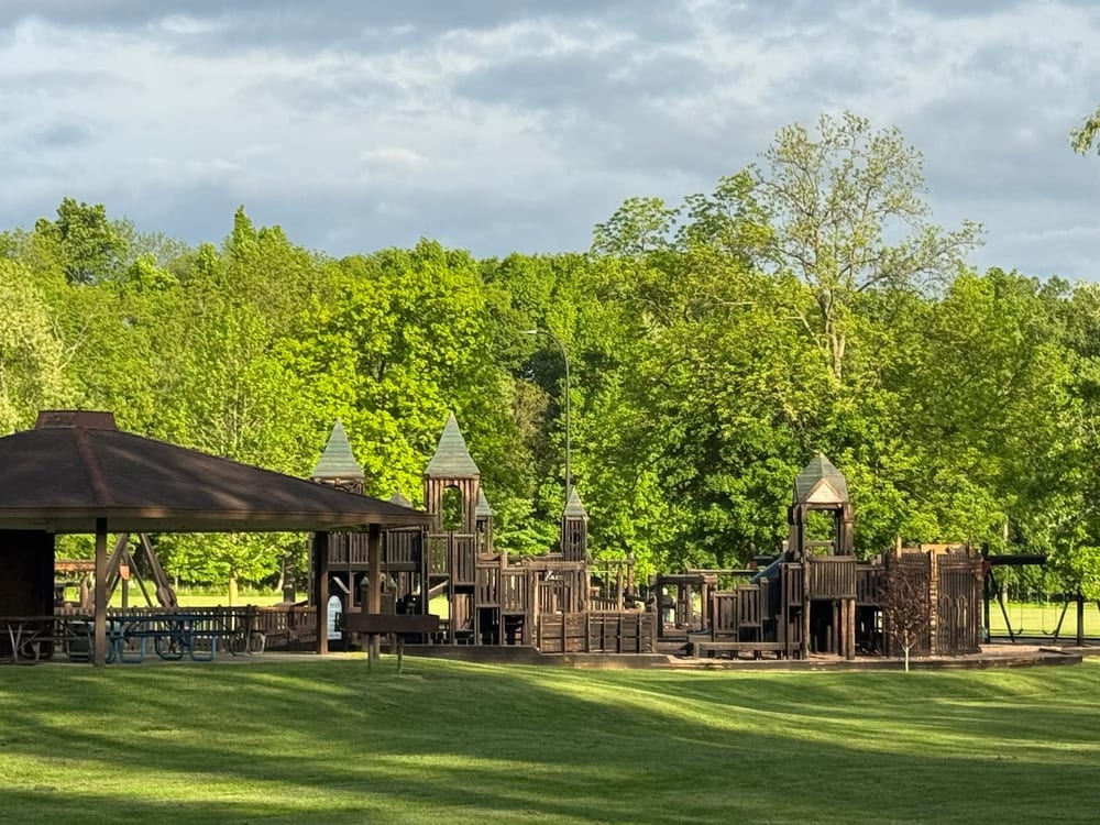 Mill Pond Park, photo 2