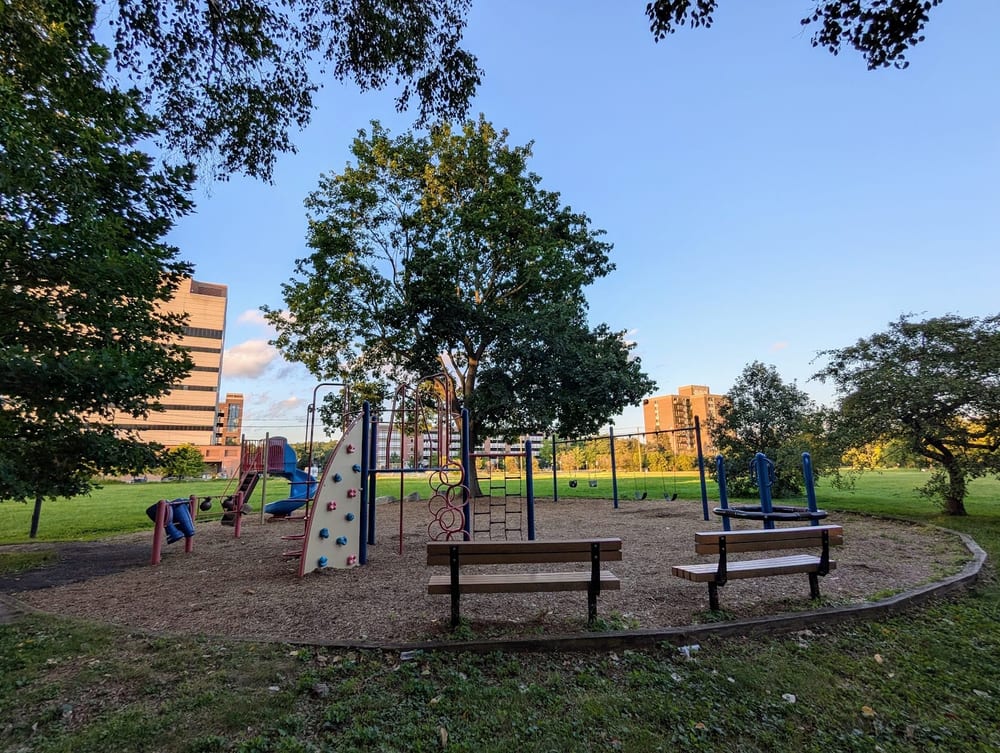 Riverside Park, photo 2