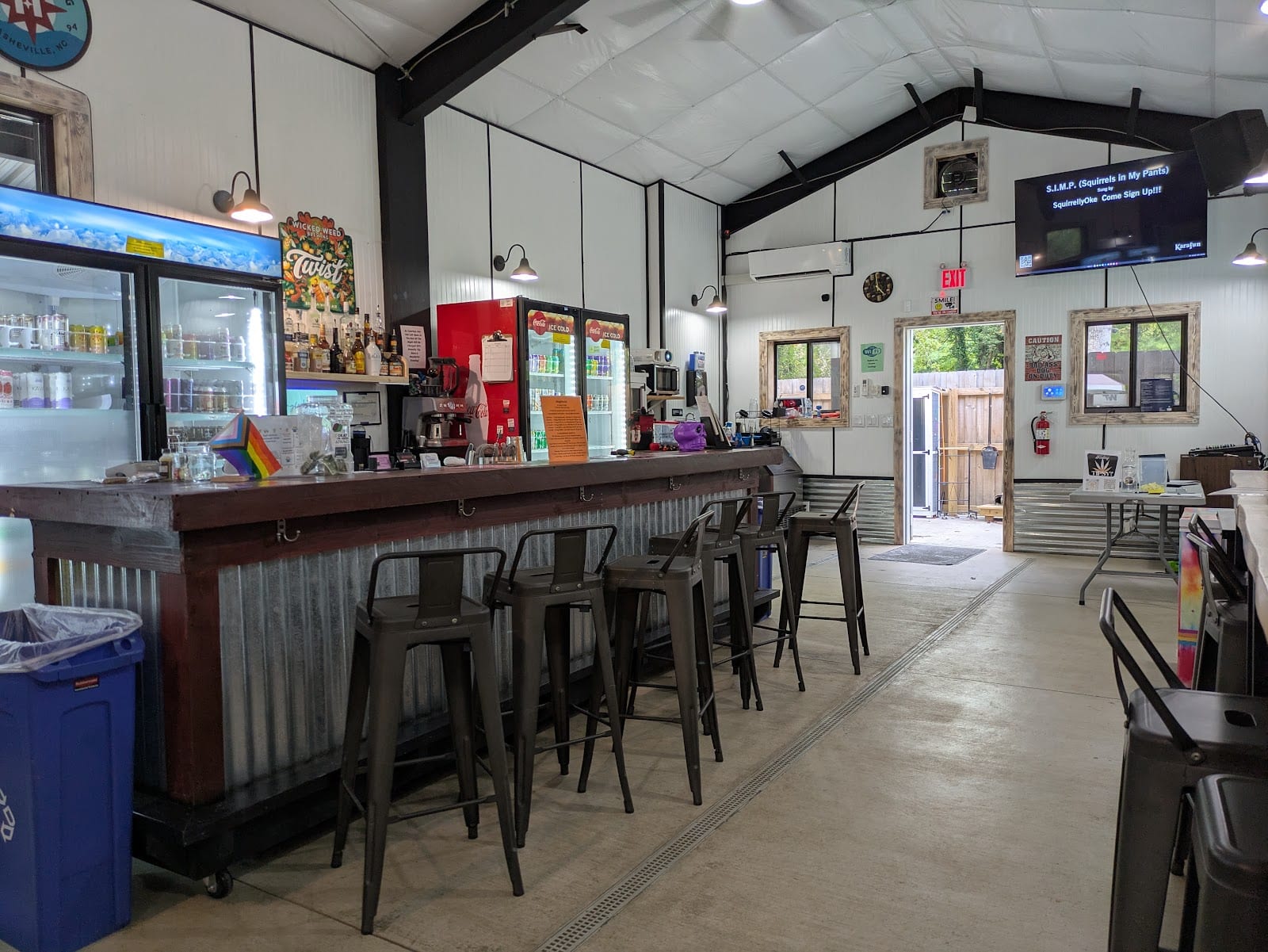 WagWorld Pub & Off Leash Resort
