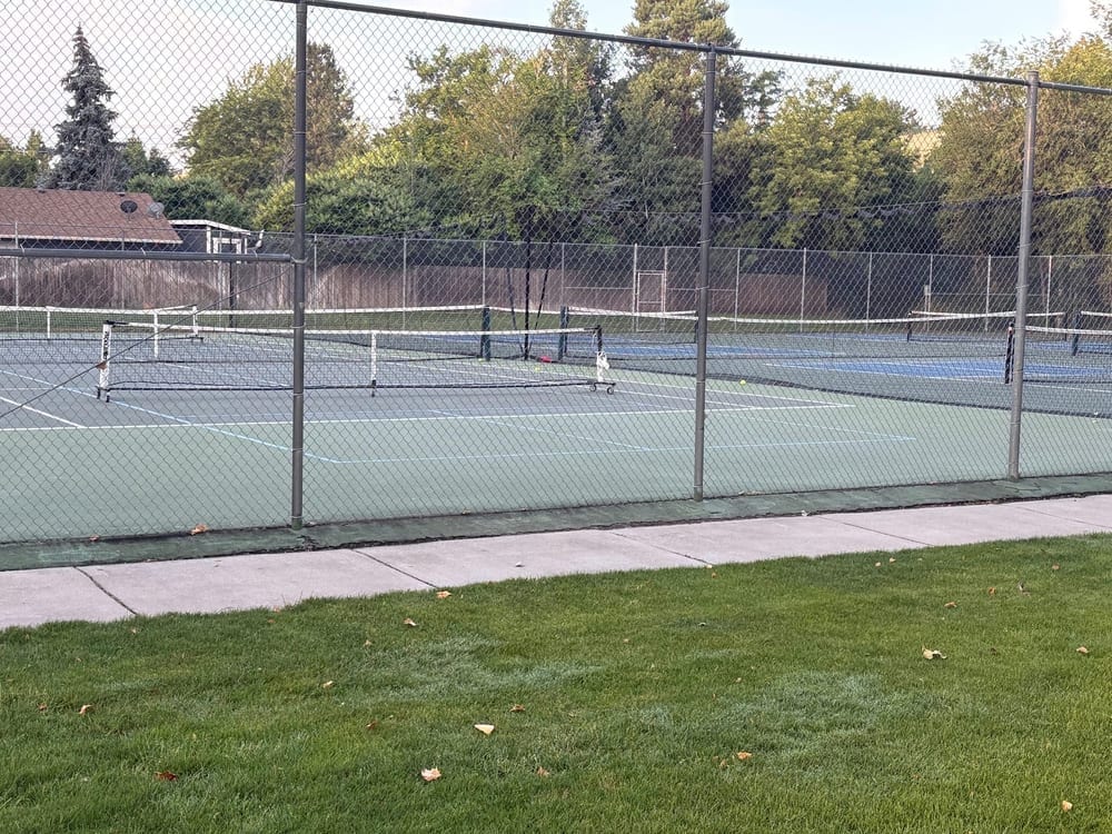 Manitou Park, photo 2