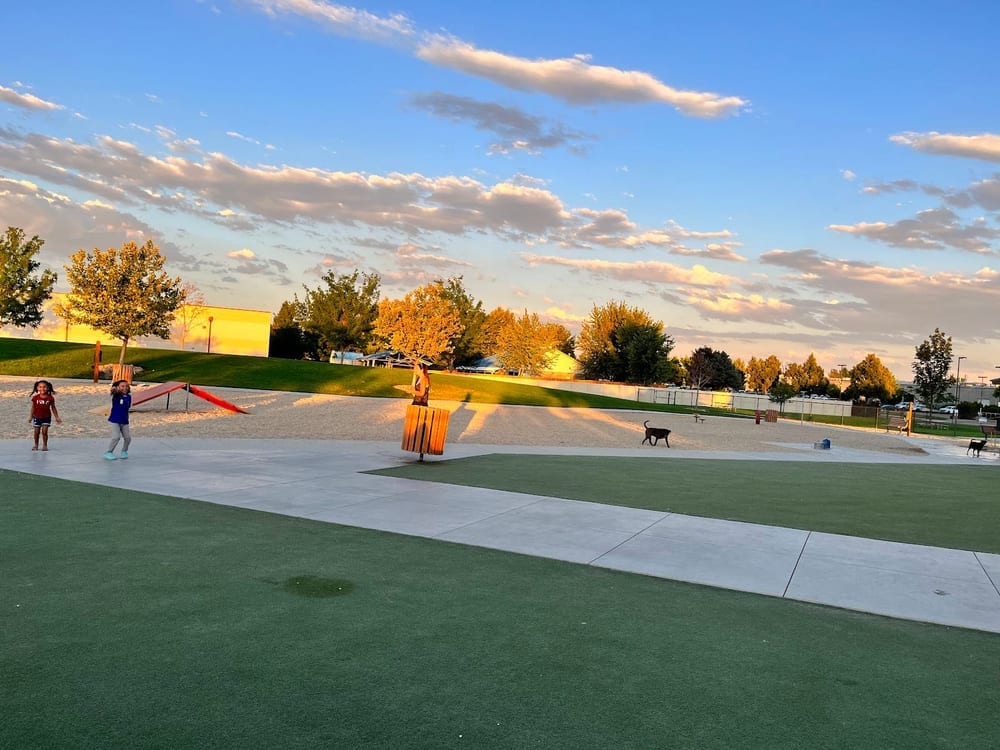Storey Bark Park, photo 3
