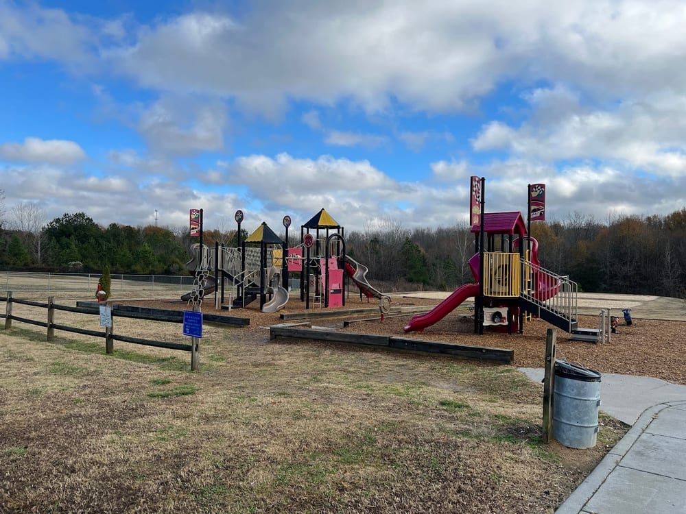 Shuffletown Park, photo 2